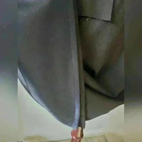 ELIE TAHARI black sequin peplum dress. Size 8 - Picture 6 of 11